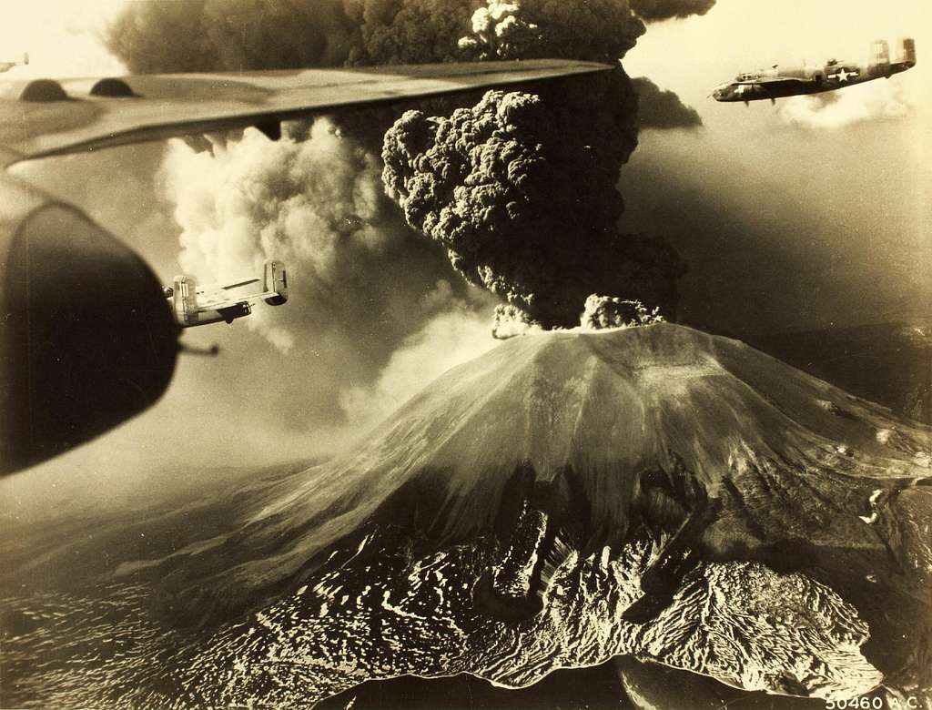 Imagen del Vesubio como volcán activo en la región de Nápoles